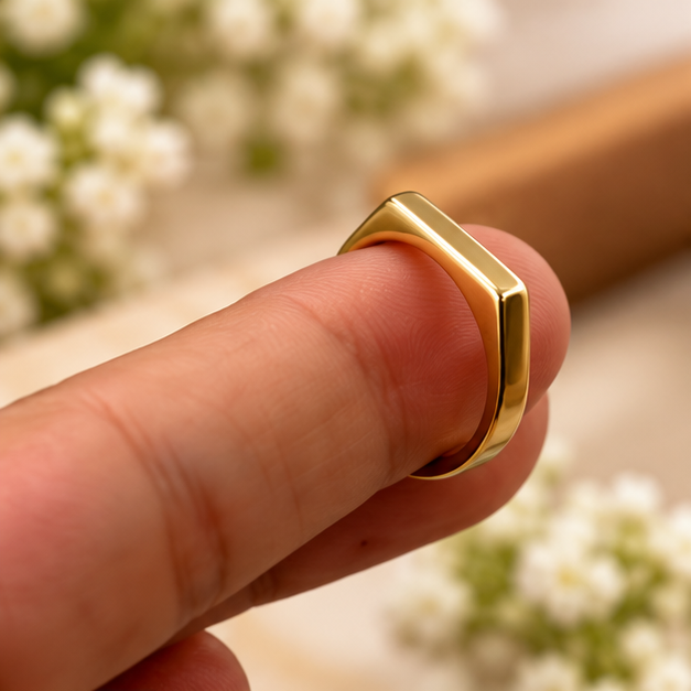 Golden Ring for man and woman Stainless Steel Engraved Fashion Band
